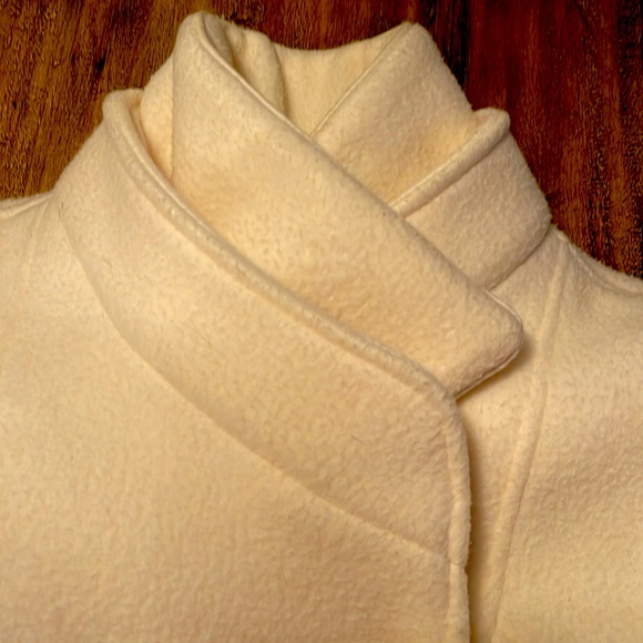 IRO Suela Sleeveless Fleece Jacket in winter white. - Picture 6 of 11